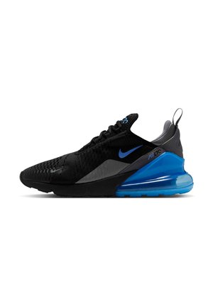 Черна маратонка Nike Air Max 270 със сини акценти и голяма полупрозрачна синя въздушна възглавница в петата, показана в профил на бял фон.