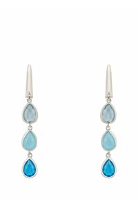 Ezüst színű, csepp alakú fülbevalók, amelyek három fazettált, könnycsepp formájú követ tartalmaznak világoskék, középkék és sötétkék árnyalatokban.