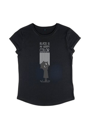T-shirt nera con la scritta bianca "Il nero è il mio colore felice" e un'illustrazione di una persona che tiene un ombrello sotto strisce verticali.