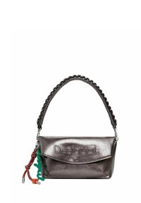 MEDIUM FLAP WITH 3D LOGO - Kabelka - material finishes