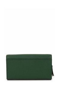 Portafoglio rettangolare in pelle verde con una finitura testurizzata. Presenta una chiusura con zip su un lato e un pannello posteriore liscio.