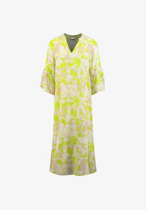 Vestito ampio con maniche 3/4 arricciate, scollo a V e motivo geometrico astratto giallo-verde e beige su tessuto bianco.