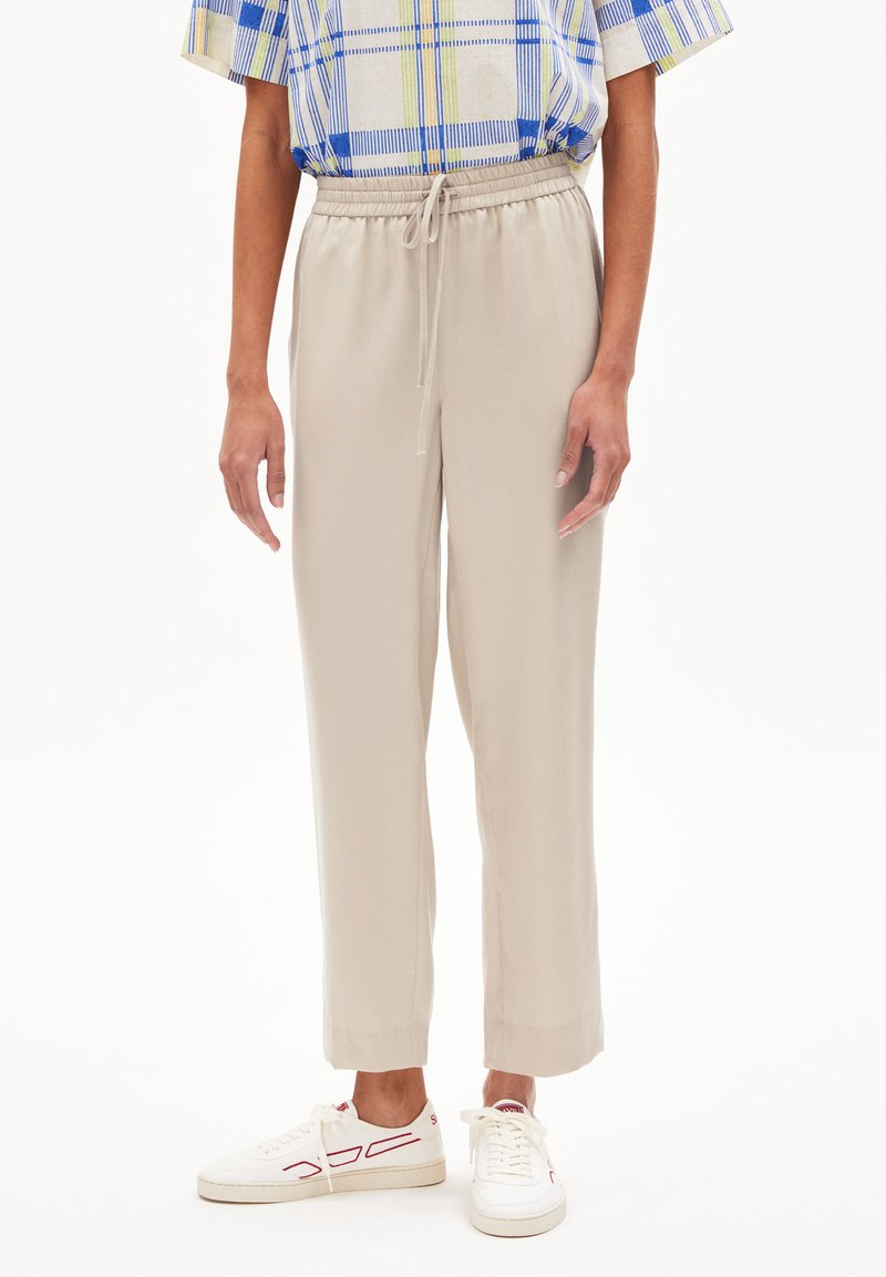 armedangels jogginghose damen