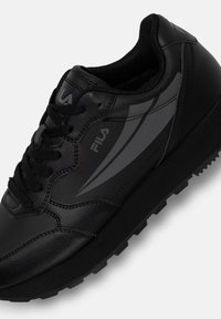 Fila HYPERT - Sneakers basse - black castlerock