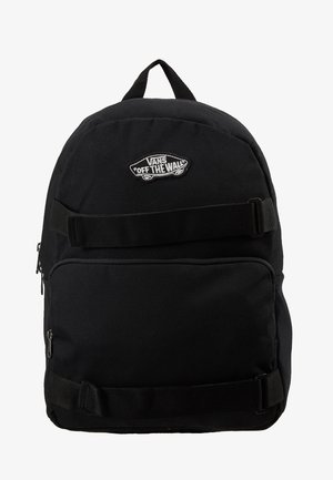 Czarny plecak wykonany z trwałego materiału, o okrągłym kształcie, z przednią kieszenią na zamek, regulowanymi paskami i naszywką z logo Vans.