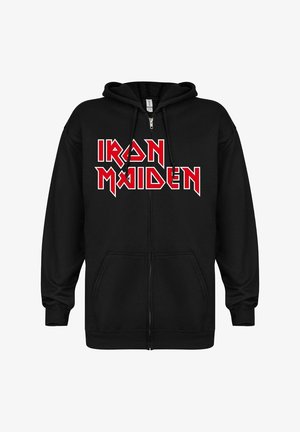Mustat vetoketjuhupparit, joissa on "IRON MAIDEN" -logo paksulla punaisella kirjailulla. Materiaali näyttää pehmeältä, ja siinä on etutaskut sekä nyöritettävä huppu.