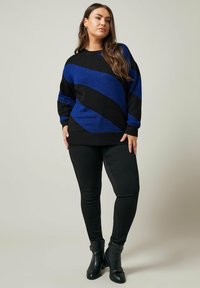 Non sélectionné, black