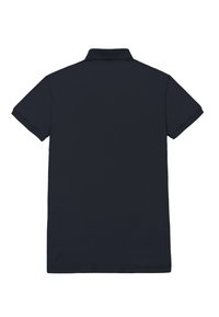 Polo shirt blu navy con maniche corte, colletto piatto, realizzato in tessuto liscio, design pulito, senza motivi visibili o dettagli hardware.