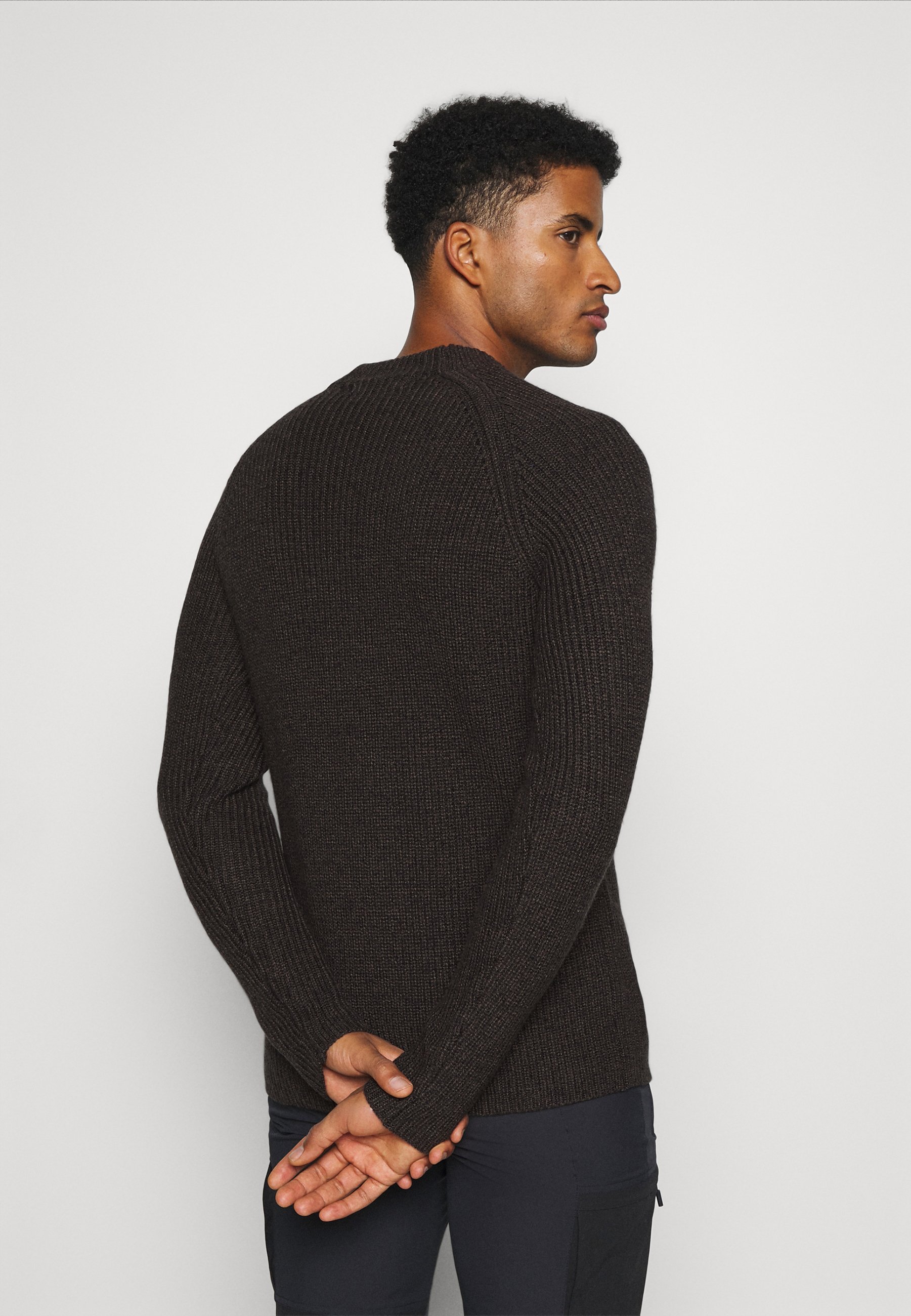 icebreaker hillock funnel neck sweater