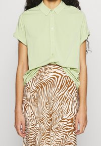 Samsøe Samsøe Overhemdblouse - green