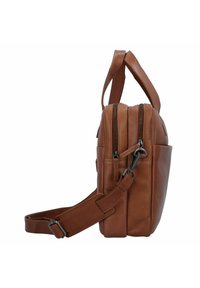 Braune Ledertasche mit zwei Reißverschlussfächern, kurzen Griffen und einem verstellbaren Schultergurt. Glatte Textur und rechteckige Form.