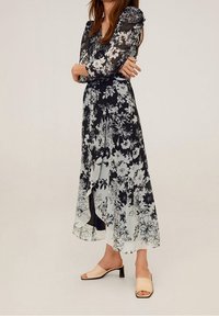 Mango Denní šaty - black