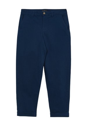 Pantalon en coton bleu marine avec une coupe droite, doté de poches avant, d'une fermeture à bouton et de ourlets retroussés. Texture lisse, design minimaliste.