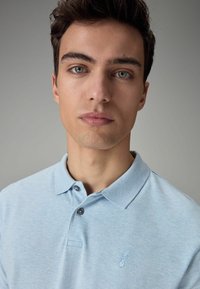 Next REGULAR - Poloshirt - blue marl light