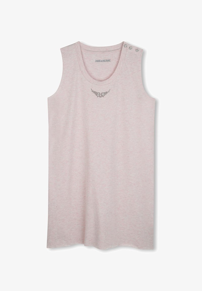 Haut sans manches rose clair en matière douce, avec un petit détail d'aile en strass et des clous décoratifs en forme d'étoile sur une épaule.