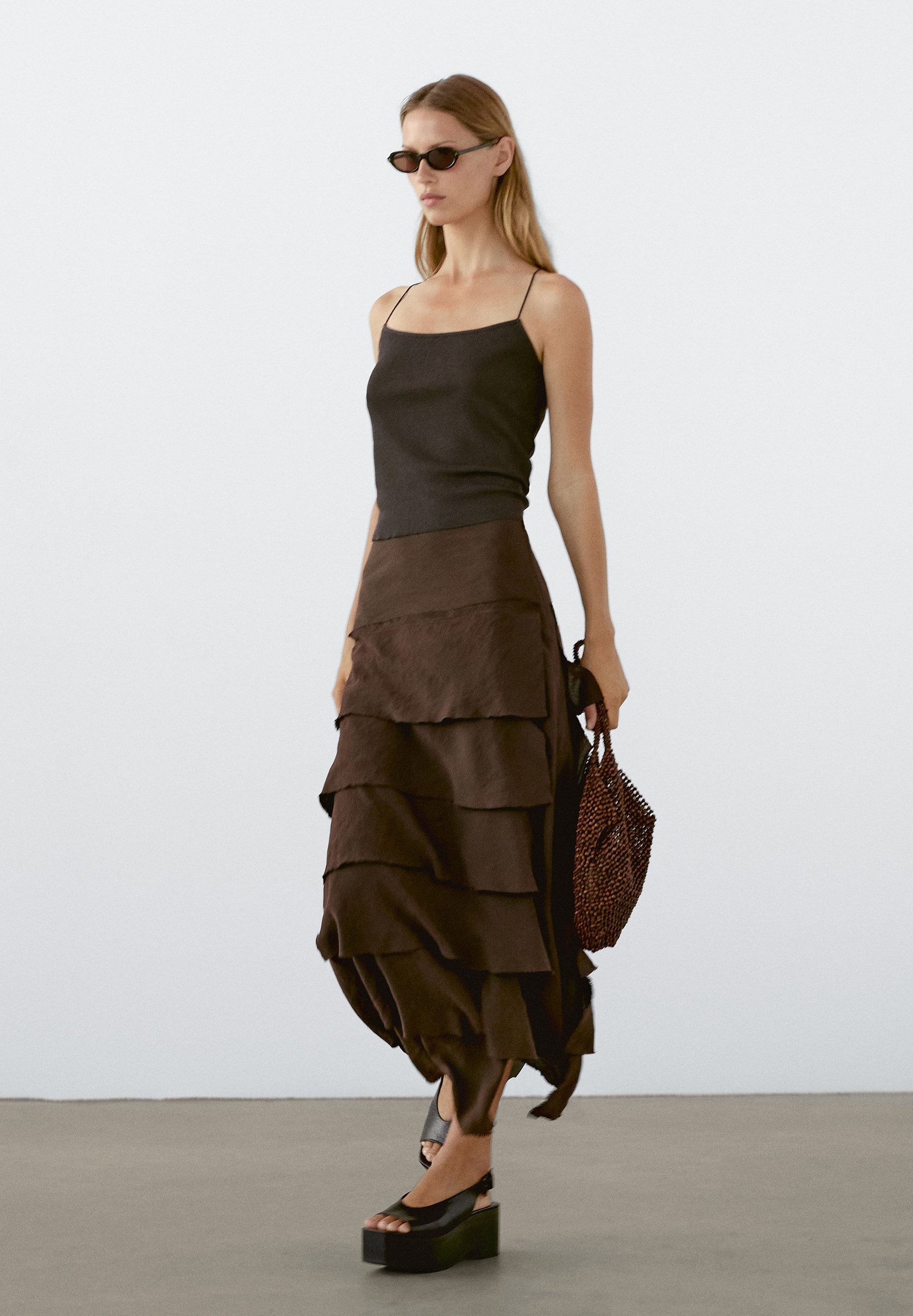 Massimo Dutti WITH RUFFLE DETAIL - Maxi skirt - dark brown