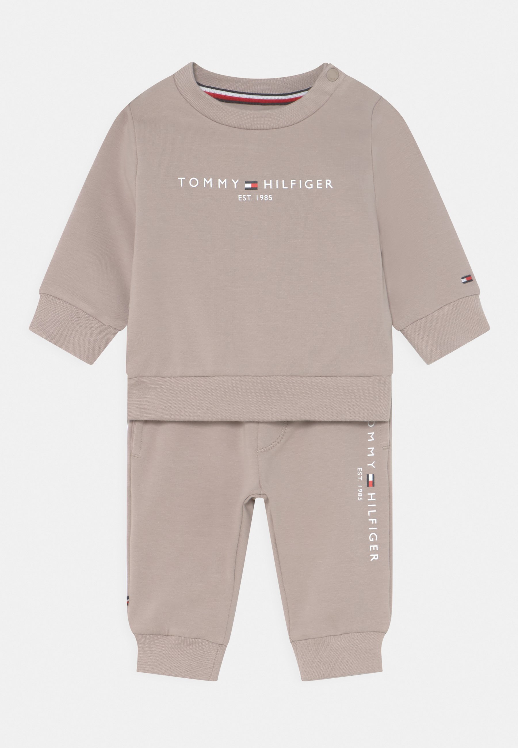 Tommy hilfiger newborn set Clearance