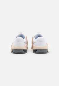 Nike Performance METCON 9 - Pantofi training - white/metallic gold/sanddrift/iron grey/light brown