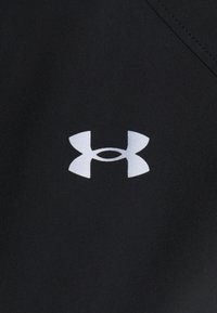 Under Armour Běžecká bunda - black