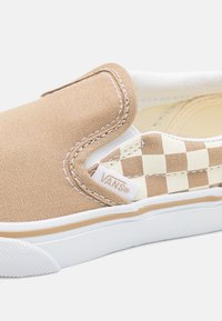 Vans CLASSIC UNISEX - Obuća za navlačenje - neutral brown/true white