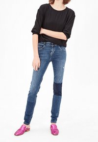 s.Oliver Džíny Slim Fit - dark-blue denim