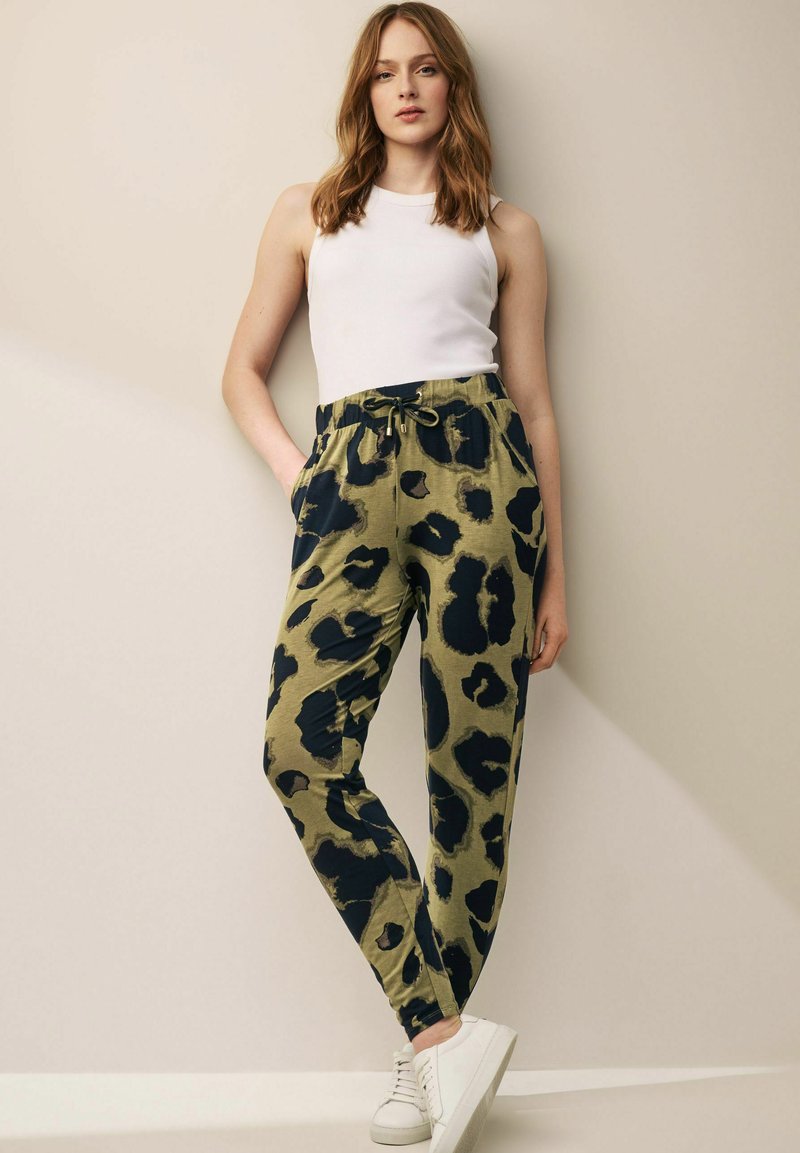 Next JOGGERS - Jogginghose - green