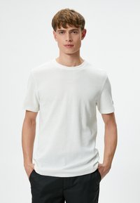 Koton CREW NECK SHORT SLEEVE - T-shirt basic - white