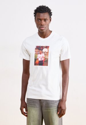 JORDAN BRAND - T-shirt med print - white/black