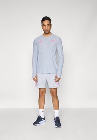 adidas Performance SHORT - Korte broeken - halo silver-coloured
