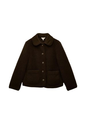Braune Fleecejacke mit Kragen, Frontknopfverschluss und zwei aufgesetzten Taschen. Weiche Textur mit einer schlichten, lässigen Form.
