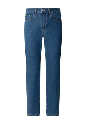 Blaue Jeans mit geradem Bein, Vordertaschen, Gürtelschlaufen und Knopfverschluss auf weißem Hintergrund.