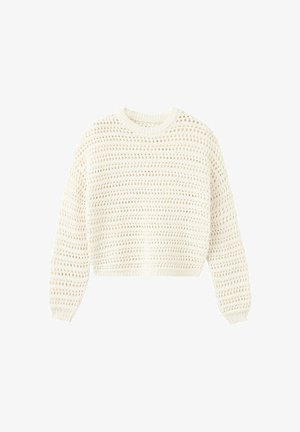 Pull tricoté de couleur crème avec un motif à maille ajourée, manches longues, bord-côtes aux poignets et à l'ourlet, présenté sur un fond blanc.