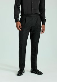 Next REGULAR FIT  TONAL TUXEDO - Püksid - black