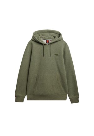 Sudadera verde oliva con bolsillo canguro, capucha ajustable con cordón, dobladillo redondeado y un sutil detalle de logo en el pecho. Textura de tela suave.