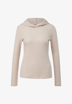 Beżowa bluza z długim rękawem, o prążkowanej fakturze, z minimalną liczbą szwów, luźnym kroju, zaokrąglonym dekoltem z przymocowanym kapturem. Bez logo i ozdób.