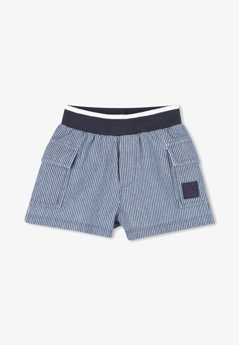Shorts bleus à rayures avec une ceinture élastique et un accent blanc, comprenant deux poches latérales et un patch logo sur la jambe gauche.