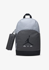 Sélectionné, wolf gray