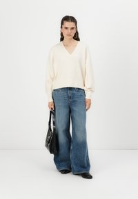 Vero Moda VMBOOM V NECK VER - Jumper - birch melange