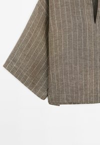 Thumbnail Image 8
