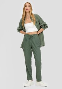 QS REGULAR - Pantaloni - olivgrün