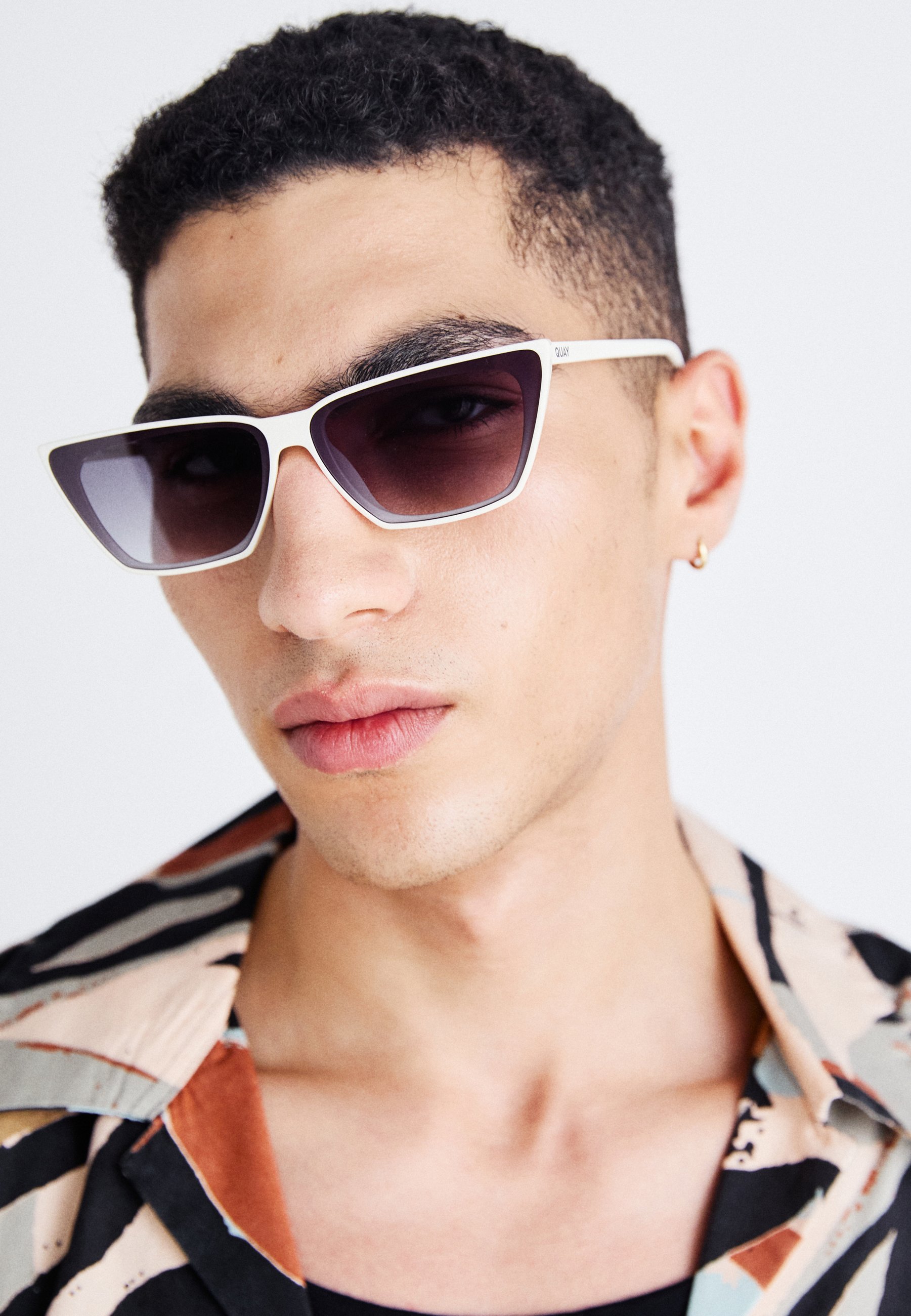 QUAY AUSTRALIA BAD HABIT UNISEX - Sunglasses - bone/smoke  display picture 2