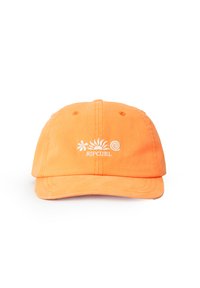 Cappellino da baseball in cotone arancione con visiera curva, con logo bianco ricamato e disegni di sole sul davanti.