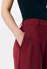 Object OBJLISA - Short - cabernet