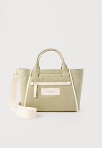 Δεν επιλέχθηκε, dried bay leaf