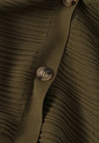 TATUUM STRUMI - Jopica - olive