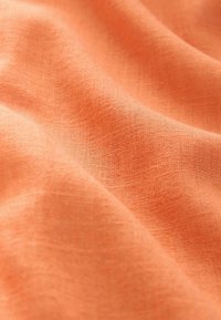 Unselected, orange