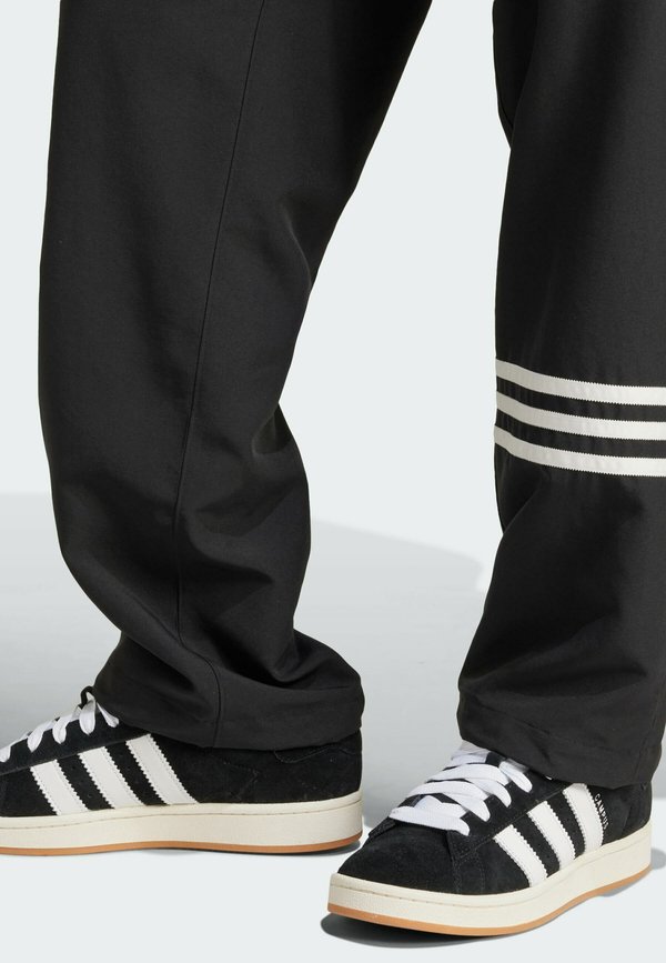 NEUCLASSICS - Tracksuit bottoms2
