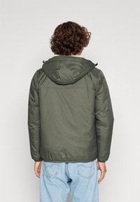 K-Way LE VRAI CLAUDE UNISEX - Giacca invernale - green blackish