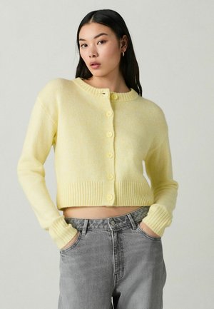 Next REGULAR FIT - CREW NECK  - Strickjacke - yellow
