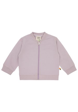 Giacca di cotone lilla con maniche lunghe, polsini a coste e zip frontale. Presenta un'etichetta piccola nella cucitura laterale con accenti di colore.
